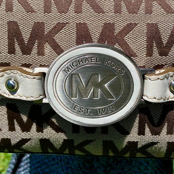 MK Michael Kors Jet Set Signature Logo Jacquard & Leather Demi Shoulder Bag Y2K - Picture 5 of 16
